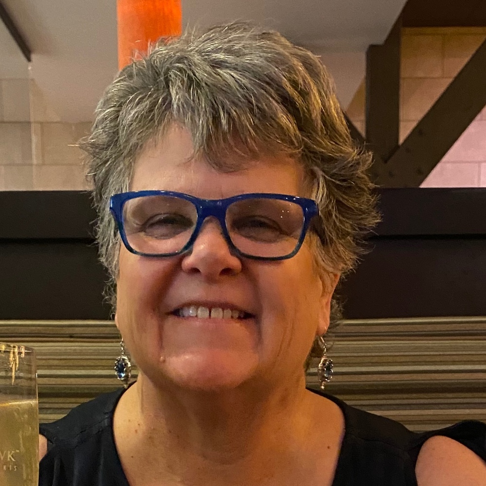 Meet your Posher, Lisa